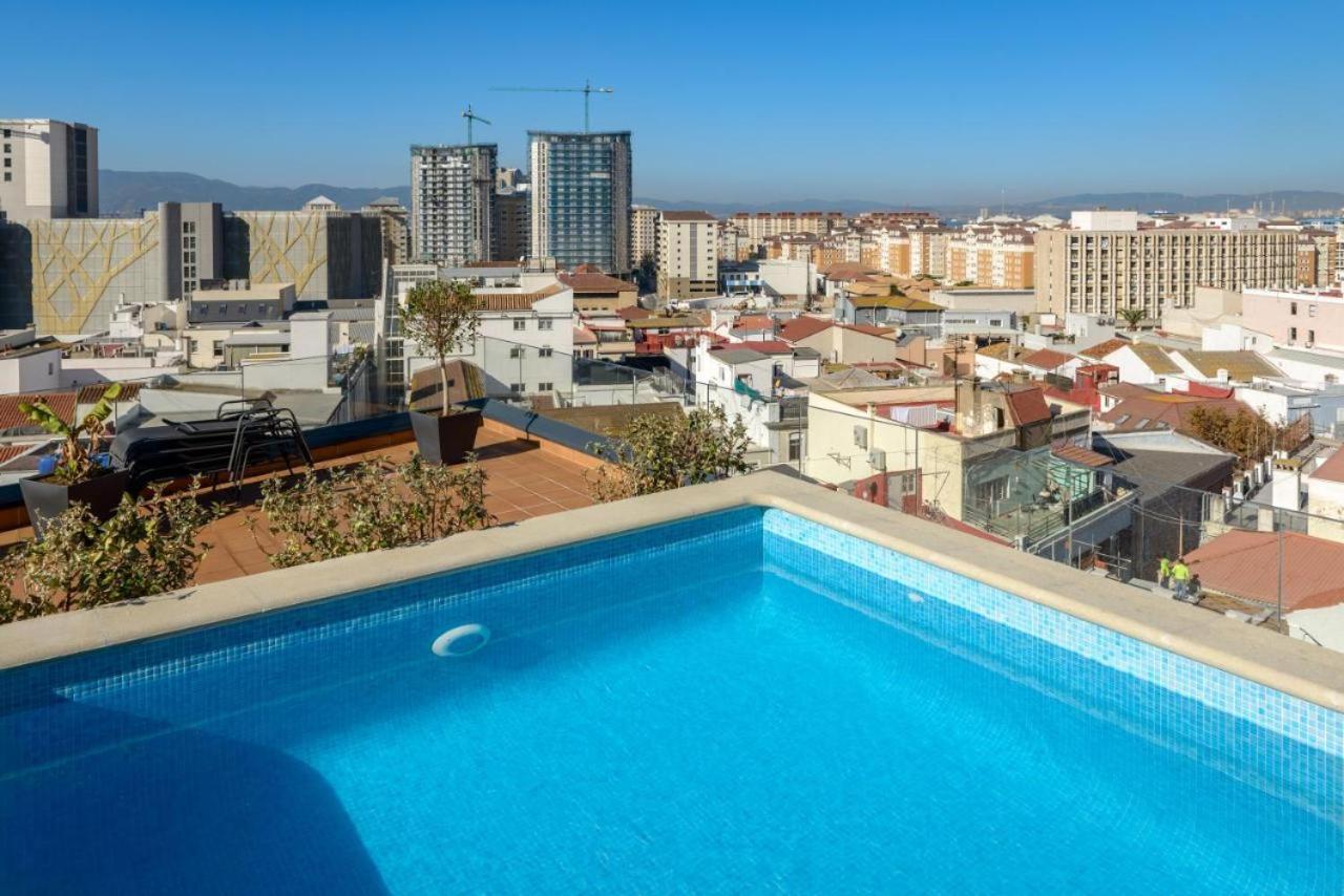 Gibraltar Central Suites Exteriér fotografie