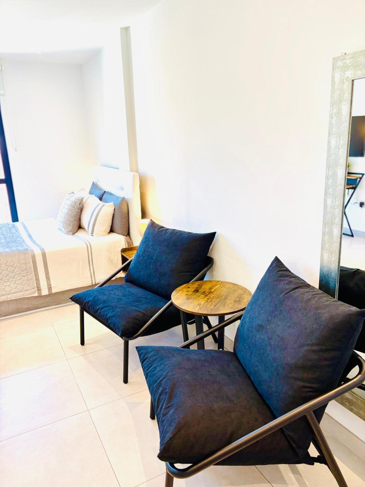 Gibraltar Central Suites Exteriér fotografie